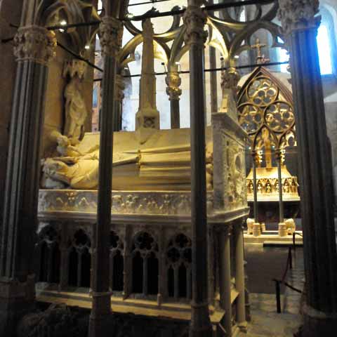 Reial Monestir de Santa Maria de Santes Creus - Grabstätte von Peter dem Großen